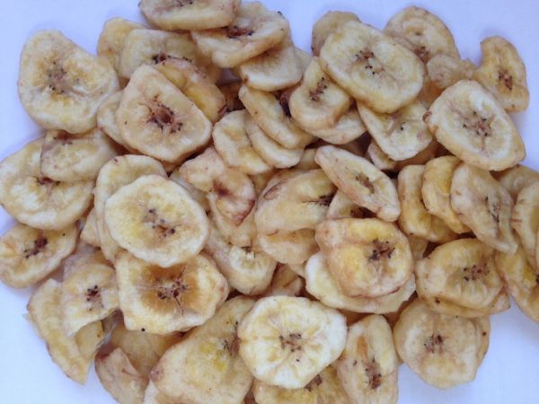 Bananenchips gesüßt